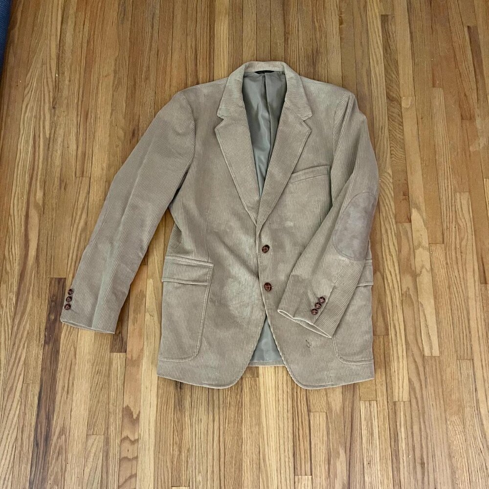 1970s men's vintage tan corduroy blazer with suede elbow patches, 44R